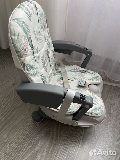 Детский складной стульчик-бустер