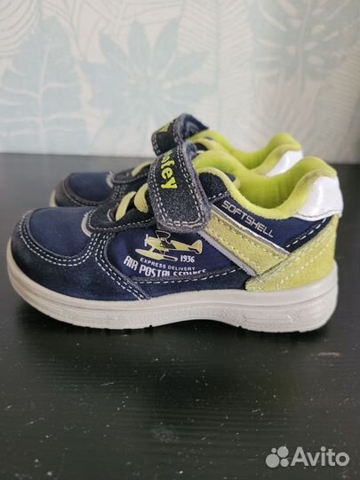 Кроссовки 23 р