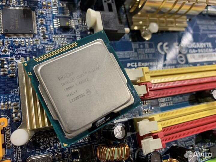 Процессор Intel i3 3240 1155 3.4Ghz 2/4 55вт gpu