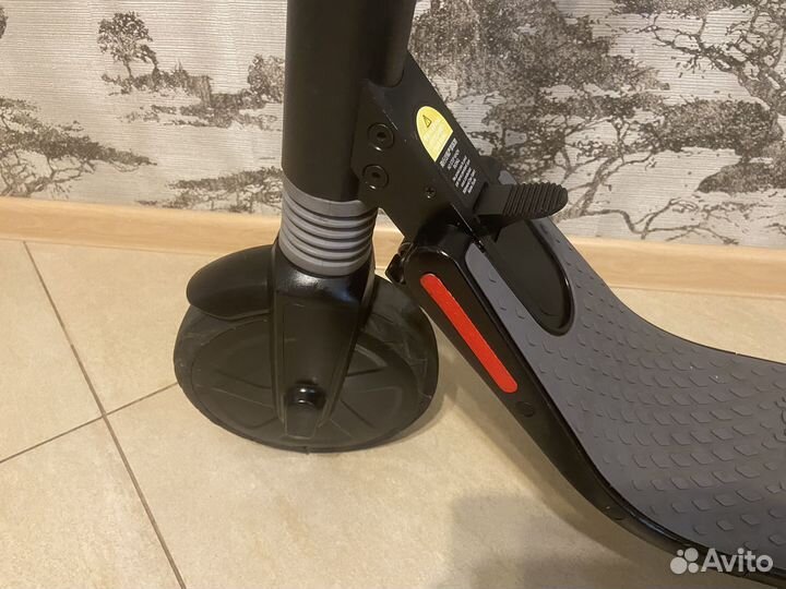 Электрический самокат ninebot
