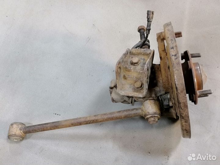 Кулак поворотный задний правый для Dodge Intrepid