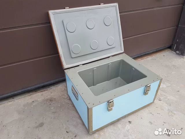 Термоконтейнер для обедов с 6-ю комплектами судков