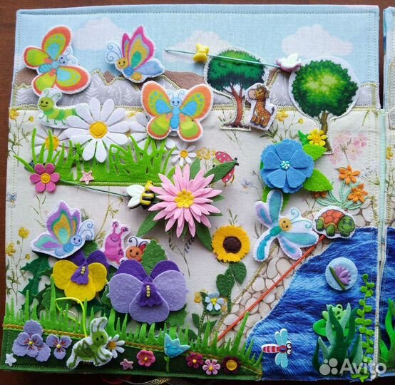 Текстильная развивающая книга