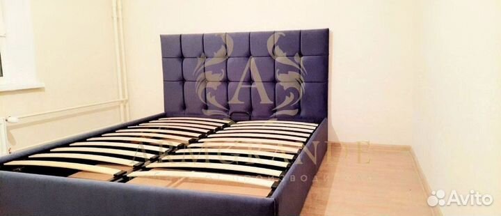 Кровать с мягким изголовьем от производителя