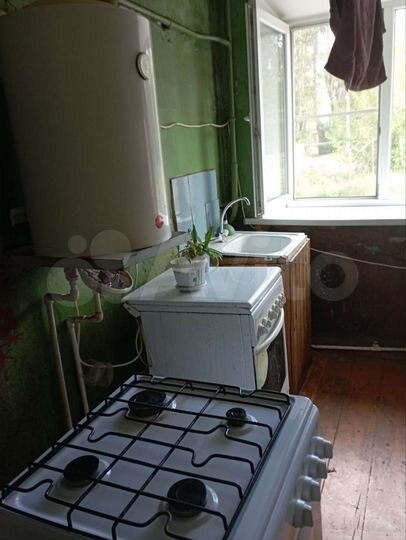 Комната 18 м² в 5-к., 1/3 эт.