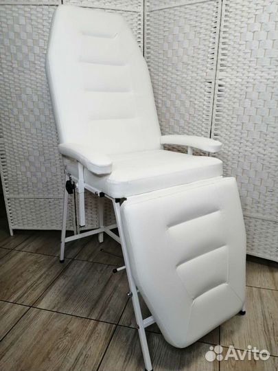 Косметологическое кресло кушетка