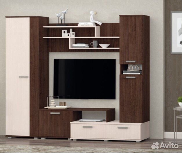 Стенка в гостиную юна