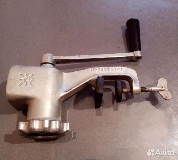 Мясорубка чугунная, алюминиевая