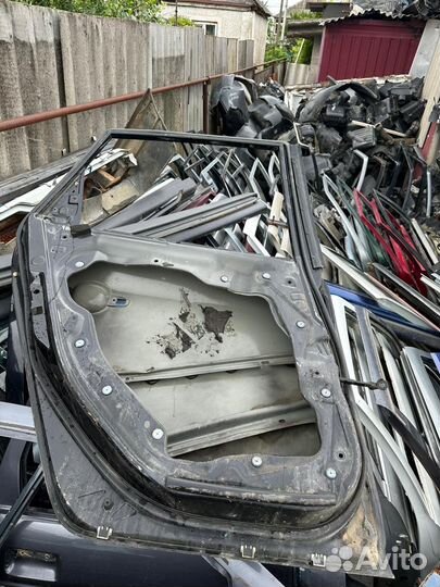 Дверь задняя левая Mazda 3 bk хэтчбек