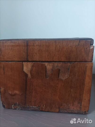 Шкатулка старинная