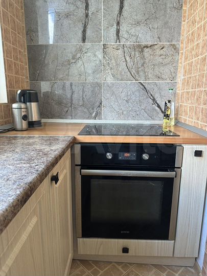 2-к. квартира, 60 м², 3/12 эт.