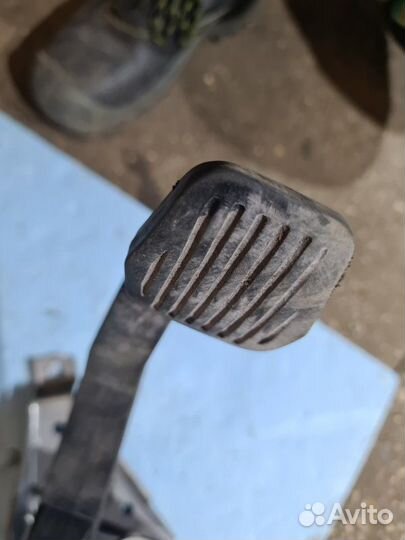 Педаль сцепления Ford Focus 3 1.6 2013