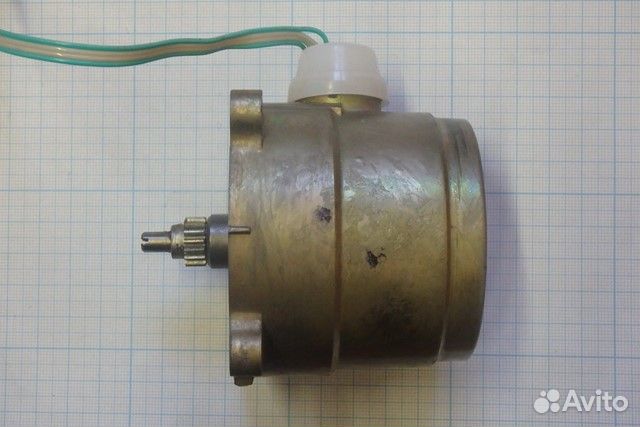 Электродвигатель асинхронный тип Д-32П1 n24min-1