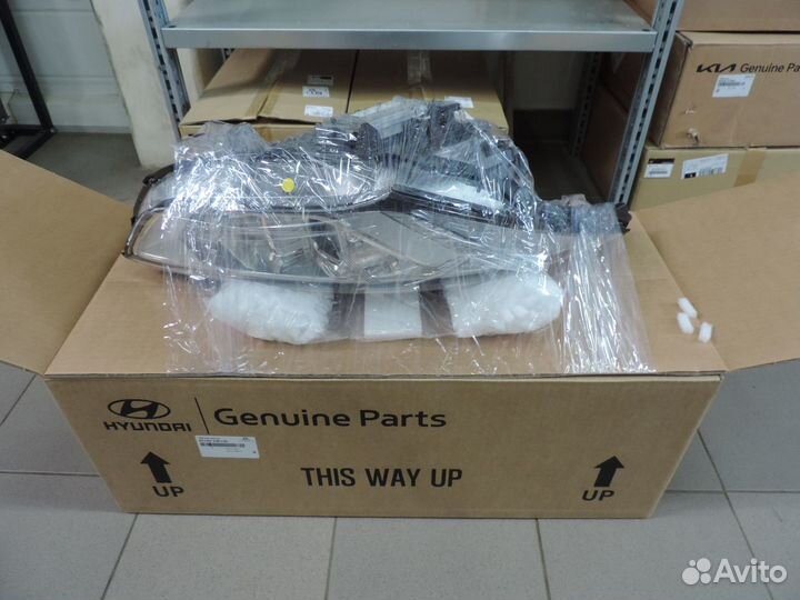 Фара правая Hyundai Santa Fe 3 DM (2012-2018)