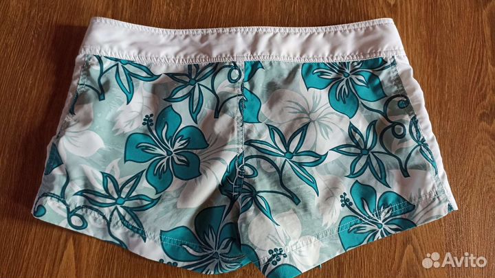 Шорты Tommy Hilfiger 42-44 размер