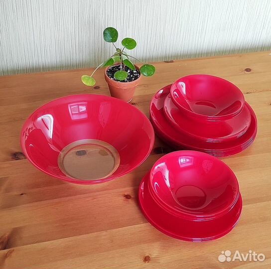 Столовый сервиз luminarc красный