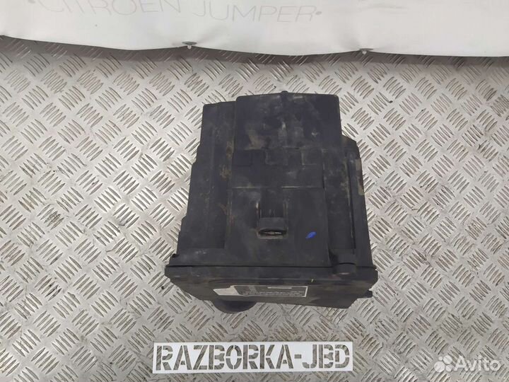 Корпус блока предохранителей renault master 3 10+