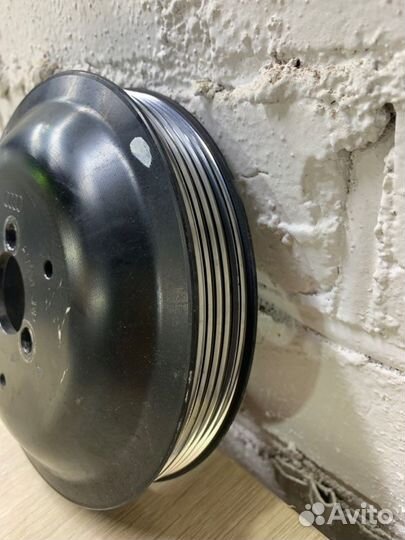 Шкив помпы Audi A7 4G cgwd 2012