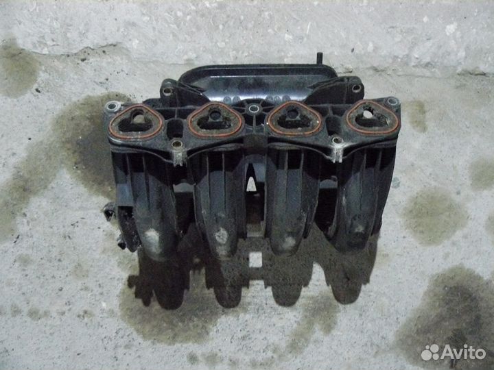 Коллектор впускной Peugeot 307 1,4