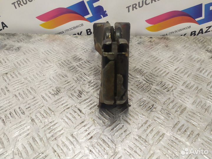 350189480 Замок кабины