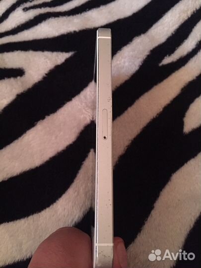 iPhone 5S, 16 ГБ