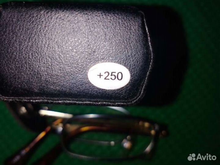 Очки + 2.5 складные