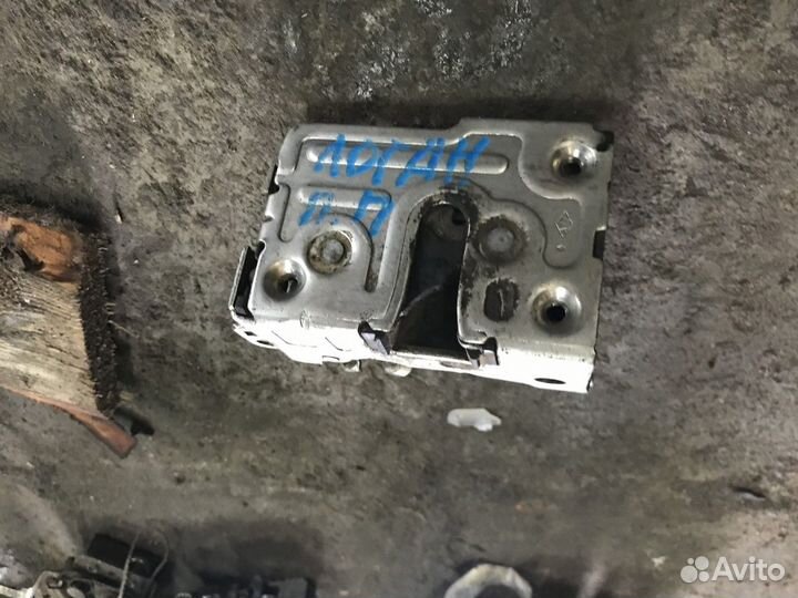 Замок двери передний правый (Renault Logan)