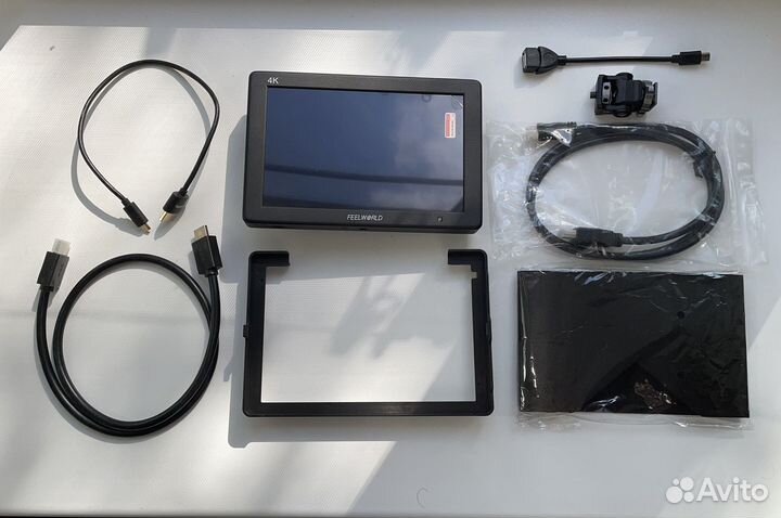 Накамерный монитор Feelworld T7 Plus