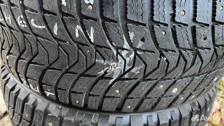 Michelin Latitude X-Ice 2 215/55 R16