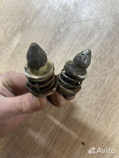 Замки капота Audi 100 C3 (44)