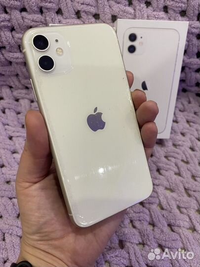 iPhone 11, 64 ГБ