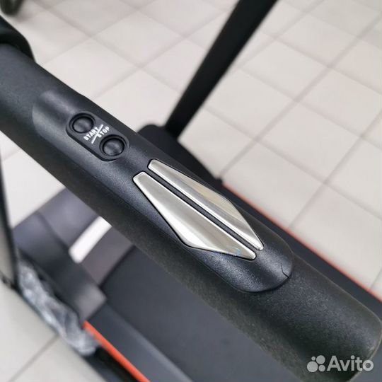 Электрическая Беговая дорожка unixfit ST-600X