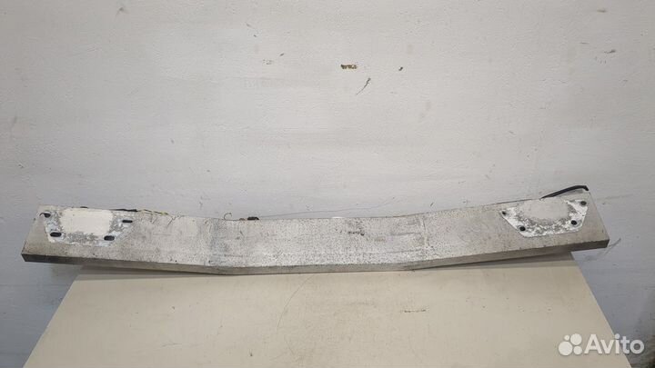 Усилитель бампера передний Infiniti Q70