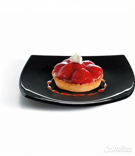 Тарелки квадратные черные 27 х 27 см, стекло