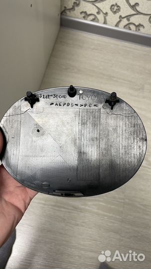 Эмблема в решетку Lexus gs300