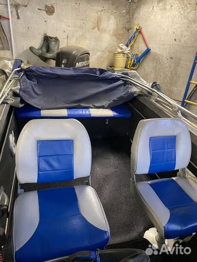 Моторное судно Windboat-48