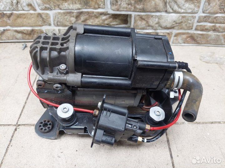 Компрессор пневмоподвески Bmw 5-Series G31 2017
