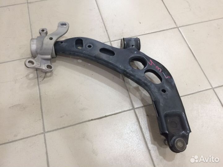 BMW F46 Рычаг передний левый с Японии
