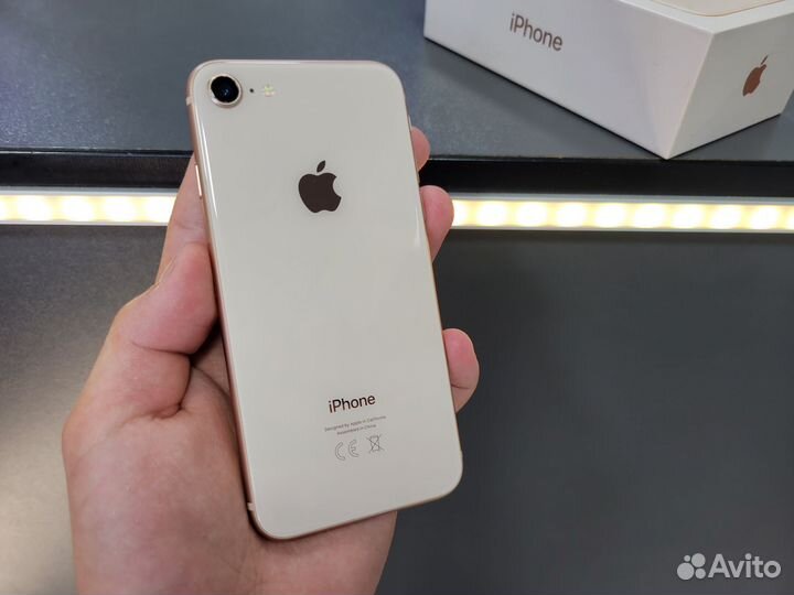 iPhone 8, 64 ГБ