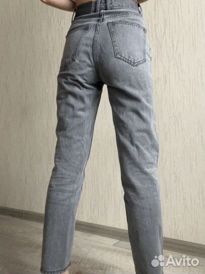 Джинсы