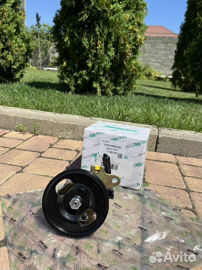 Насос гура Nissan Almera Classic