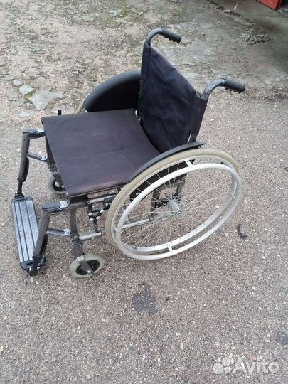 Инвалидная коляска складная бу