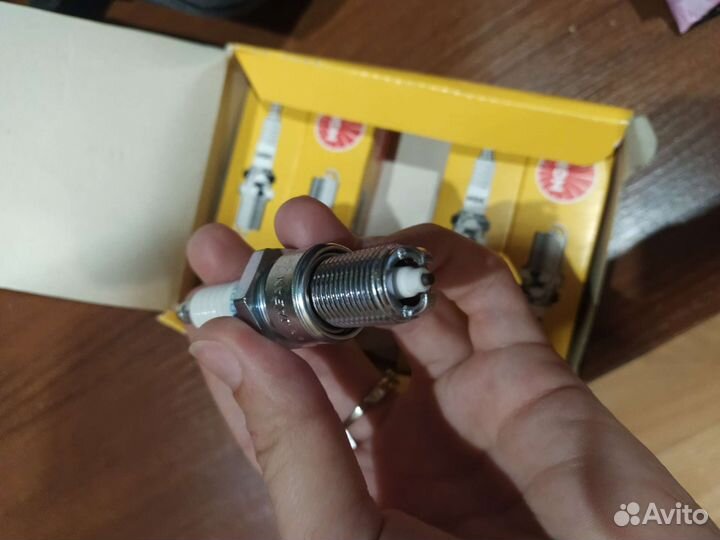 Свеча зажигания NGK BPR5EKU