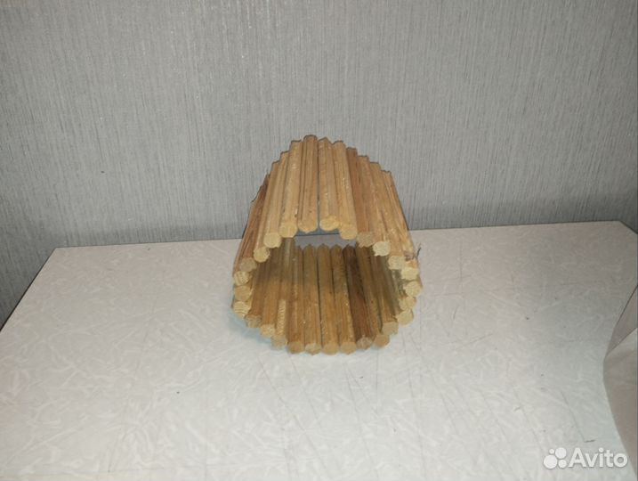 Домик, лесенки, полочки в клетку