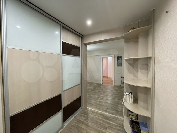 3-к. квартира, 63 м², 1/5 эт.