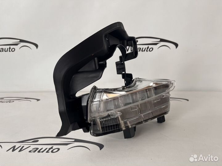 Toyota highlander 3 лед дхо правая 13-15