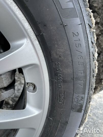 Michelin X-Ice Snow SUV 215/65 R17 99T