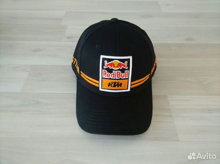 Кепка, бейсболка Red Bull