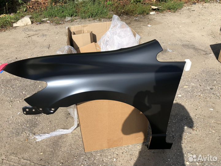 Крыло на Honda Civic 4D некрашеное