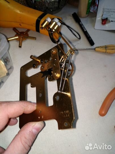 Ремонт старинных часов